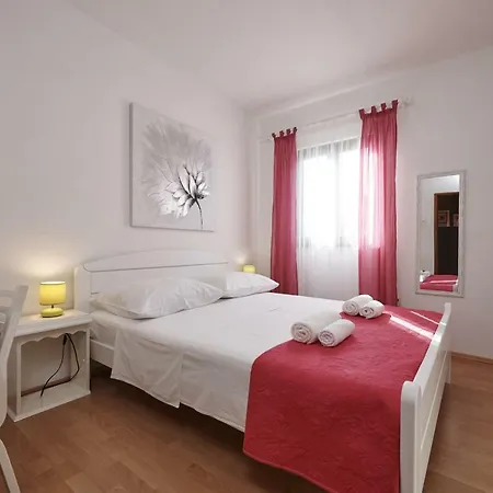 Antonio Apartment *